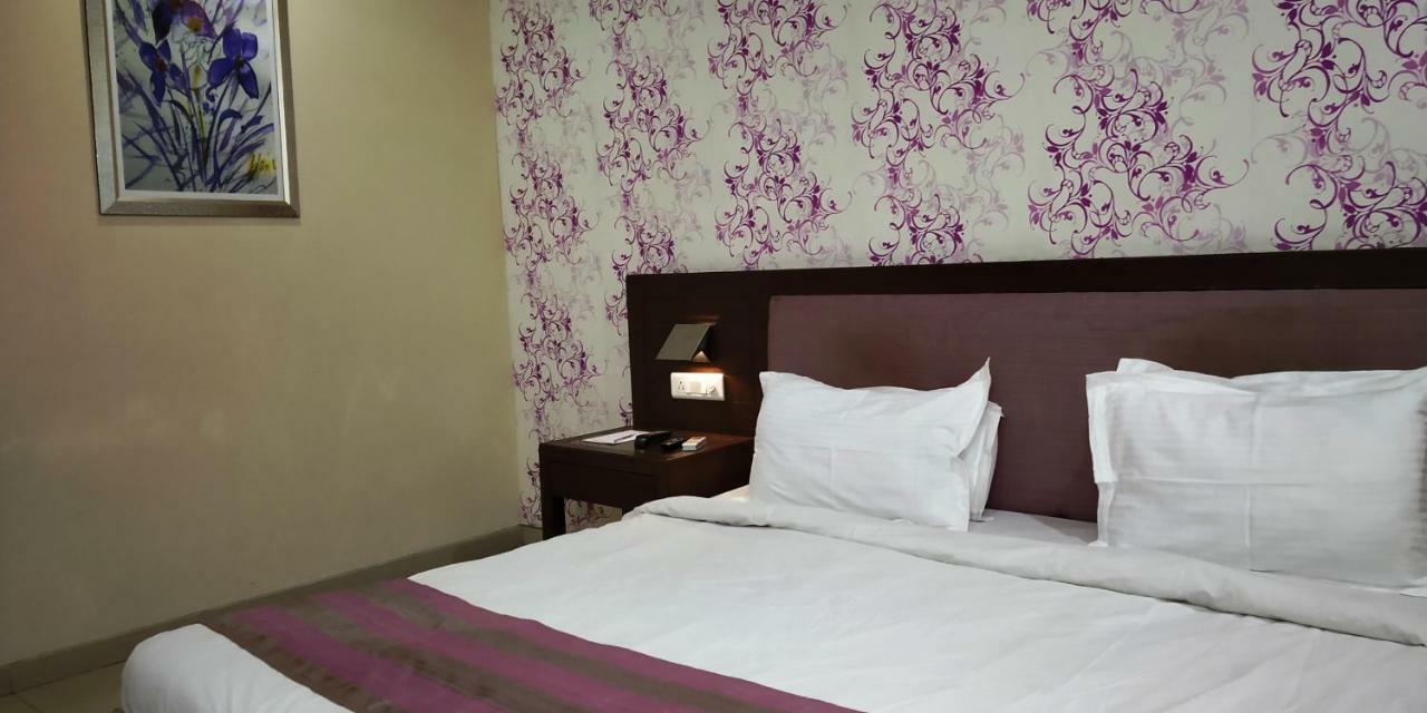 Matrix Inn Pune Luaran gambar